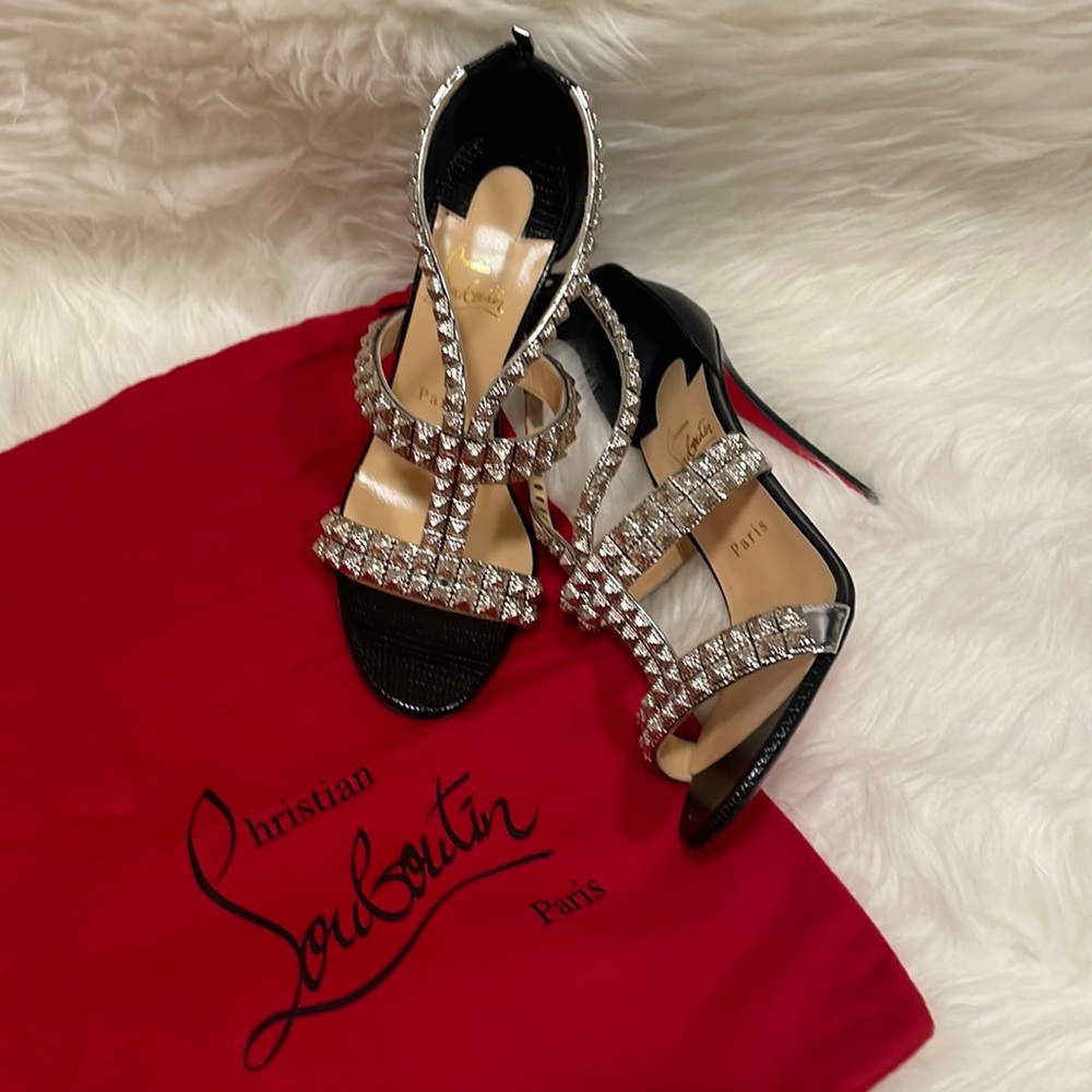 Christian Louboutin Diwali 100 Speecchio/Calf Zarli Silver/Black (Size 39.5)